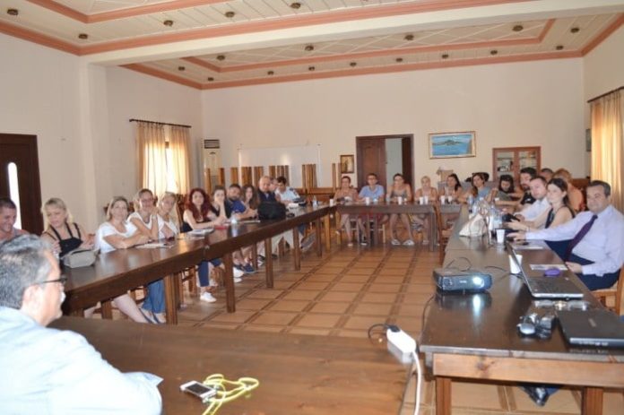 DIMOS PLATANIA