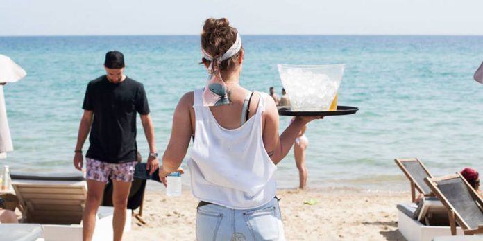 696x348xbeach-bar.jpg.pagespeed.ic_.n4CfhC1DQB
