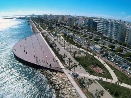 Κύπρος: -8% οι αφίξεις στο 7μηνο | Έλλειψη ξενοδοχείων στη Λεμεσό