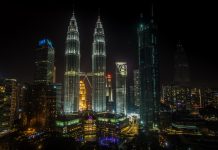 “Παραλύει” ο τουρισμός στη Μαλαισία λόγω Covid