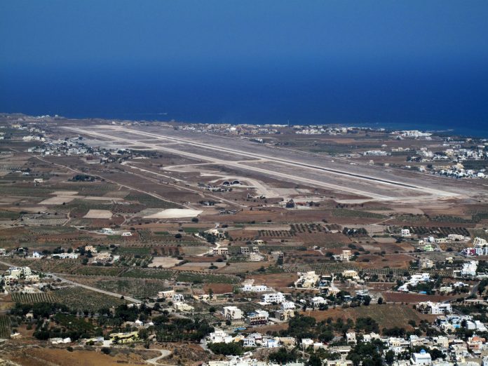 aerodromio-santorini