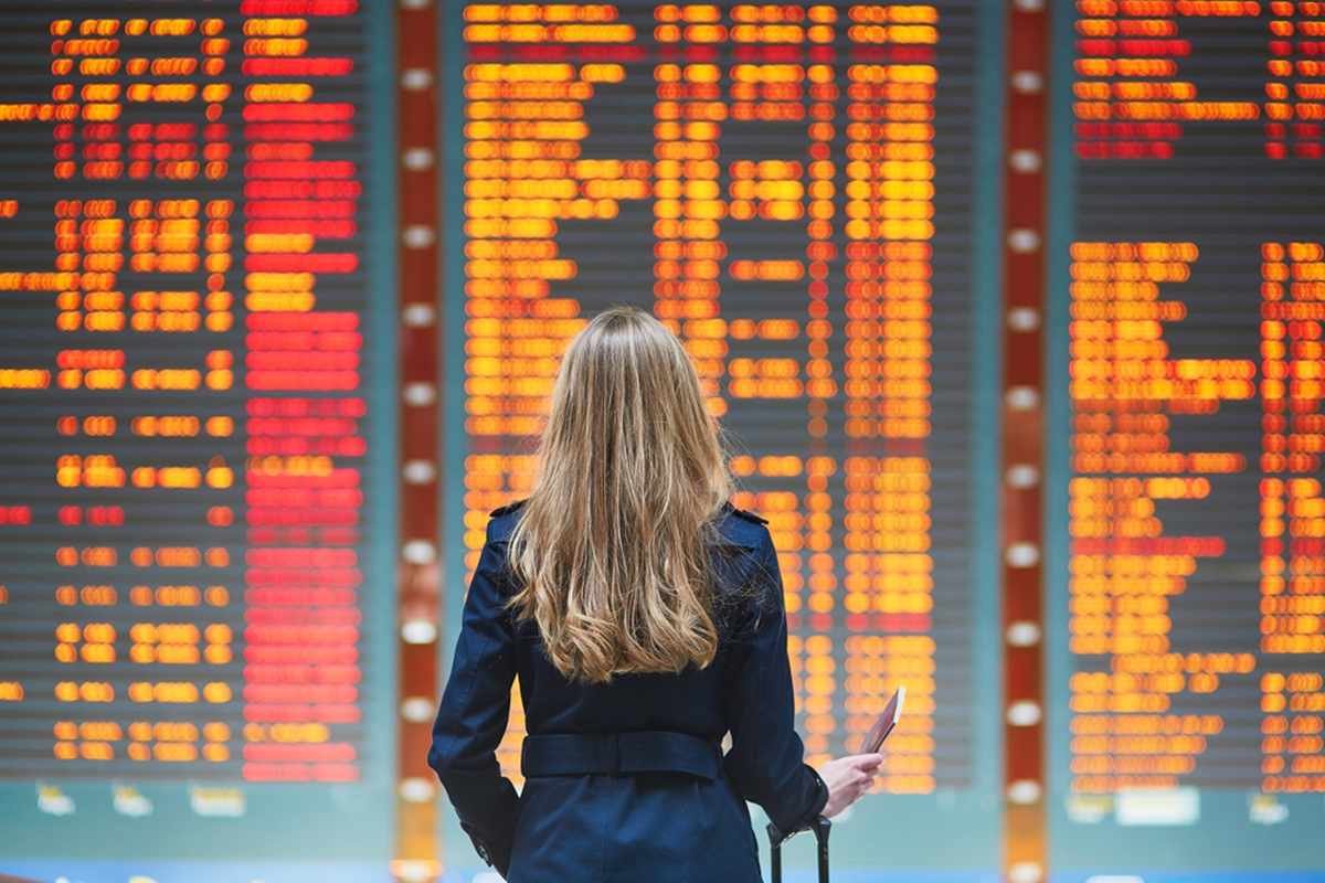 Quel type de communication les Britanniques souhaitent-ils en cas de retard ou d’annulation de vol ?