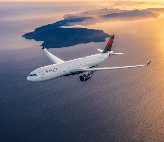 Νέα δρομολόγια από Delta, Condor και Air India – Οι αλλαγές στα αεροπορικά δίκτυα