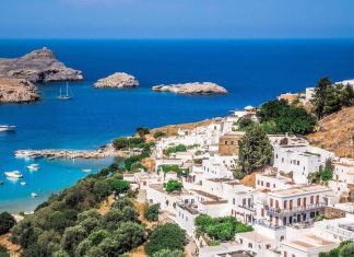 Ελληνικός προορισμός στους καλύτερους με καλοκαιρινή αύρα