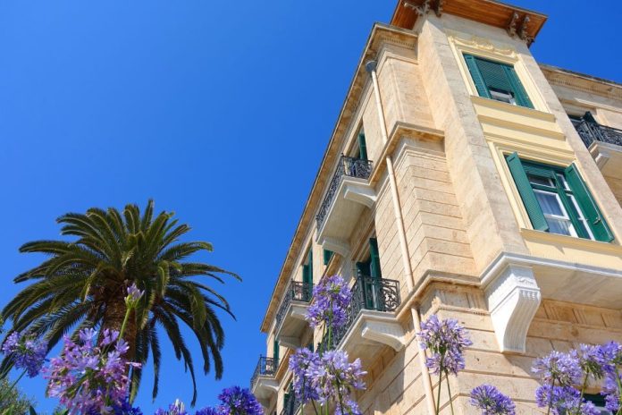 poseidonion_spetses_shutterstock