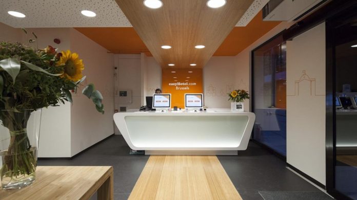 easyHotel