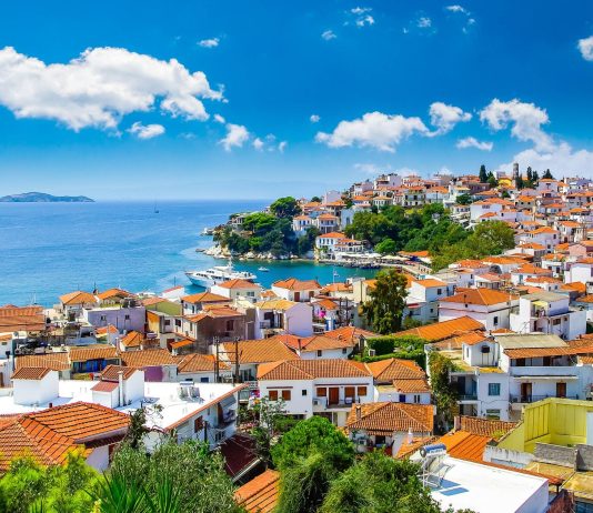 Νέο έργο ανακαίνισης σε ξενοδοχείο στη Σκιάθο