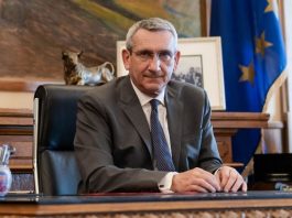 Νότιο Αιγαίο: Στο 100% η αντικατάσταση ταξί με οχήματα 6 έως 9 θέσεων