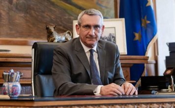 Νότιο Αιγαίο: Στο 100% η αντικατάσταση ταξί με οχήματα 6 έως 9 θέσεων