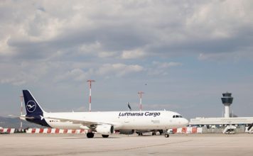 Lufthansa και Eurowings “παγώνουν” τις περικοπές στα δρομολόγια