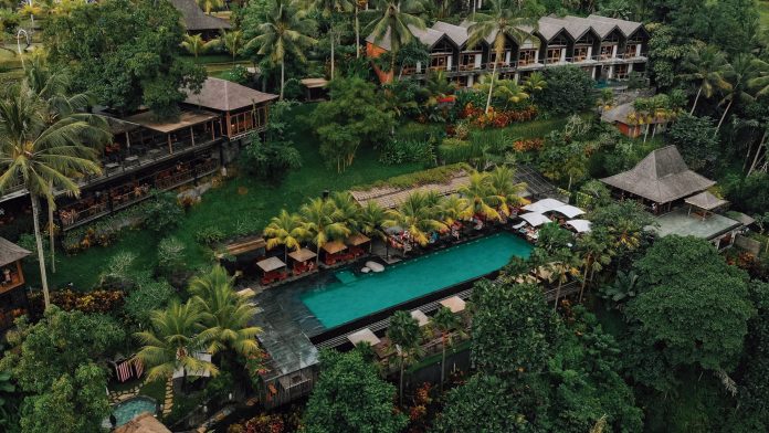 PR_GreenHotels_rise