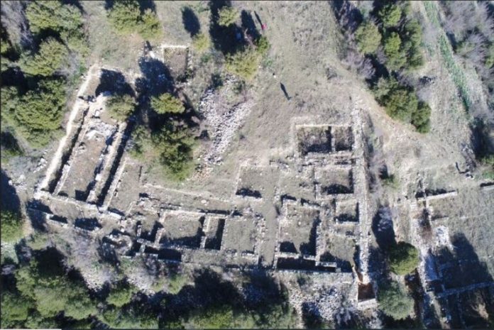 ΚΑΣΤΡΙ-ΔΟΛΙΧΗΣ-768x513