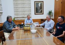 Τι συζήτησαν οι ξενοδοχοϋπάλληλοι Ηρακλείου με τον Σταύρο Αρναουτάκη