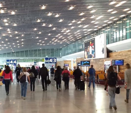 UN Tourism: «Φρένο» στον παγκόσμιο τουρισμό – Στο 1%-2% η ανάπτυξη το 2026