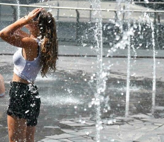 Σε κόκκινο συναγερμό η Ευρώπη, λόγω καύσωνα | Ρεκόρ ζέστης σε Αυστρία