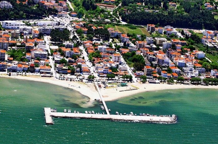 paralia-oikopedo