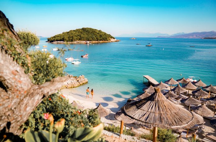 alvania-paralia