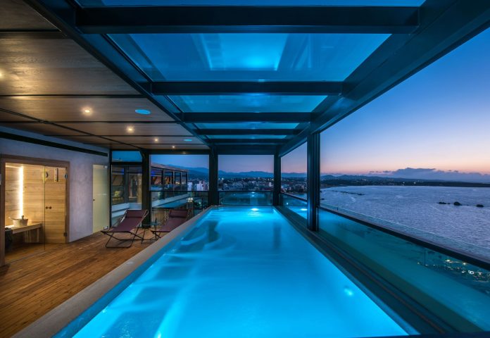 Rooftop jacuzzi