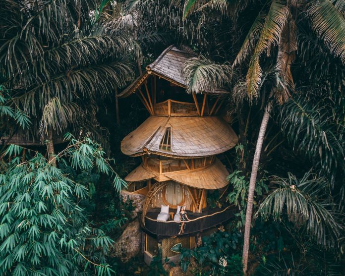 eco-exotic-airbnb