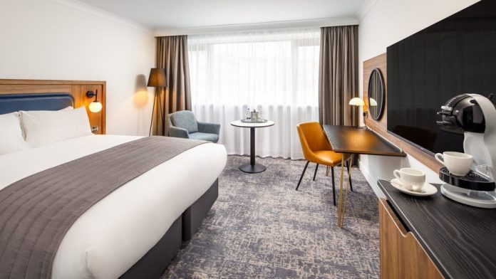 CROWNE PLAZA
