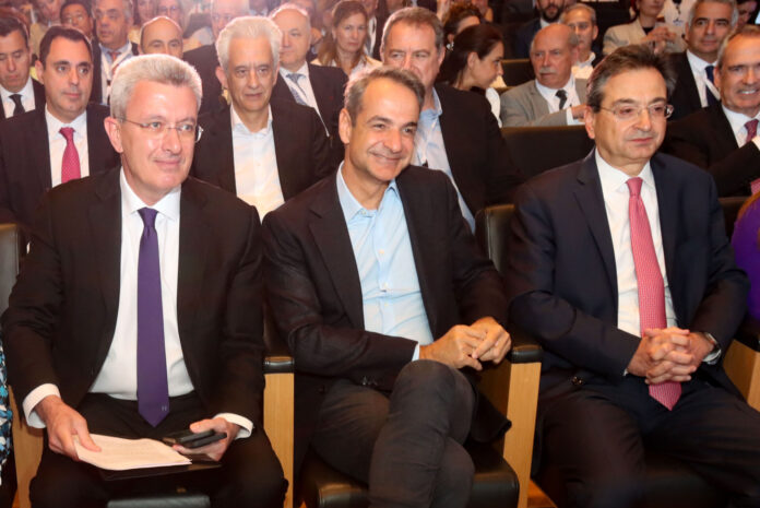 Ν. Χατζηνικολάου_Κ. Μητσοτάκης_Φ. Καραβίας