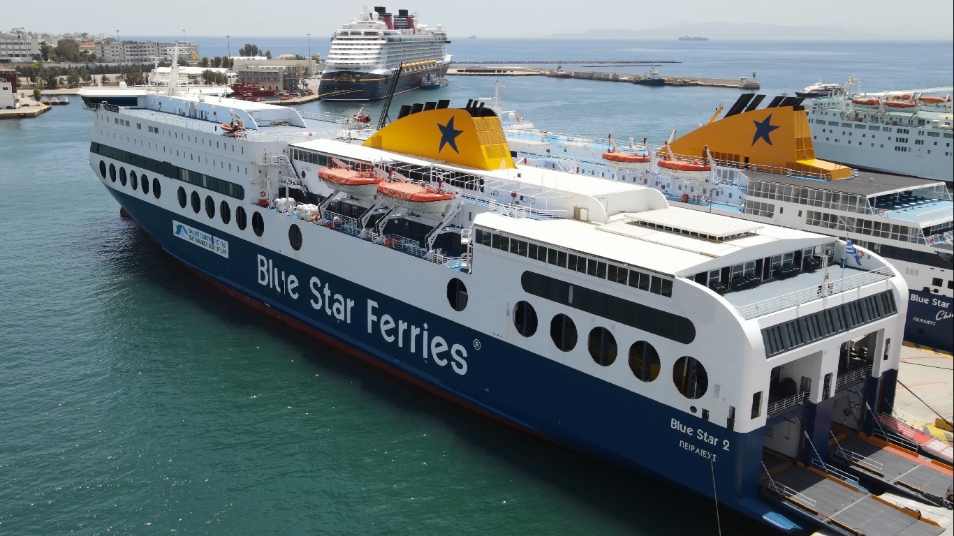 Blue Star Χίος: Ναυτικός έχασε τη ζωή του κατά τη διάρκεια του δρομολογίου