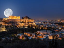 Που να απολαύσετε στην Αττική την Αυγουστιάτικη Πανσέληνο