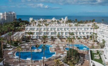 Η Iberostar δείχνει τον δρόμο για την κράτηση ξαπλώστρας στα ξενοδοχεία