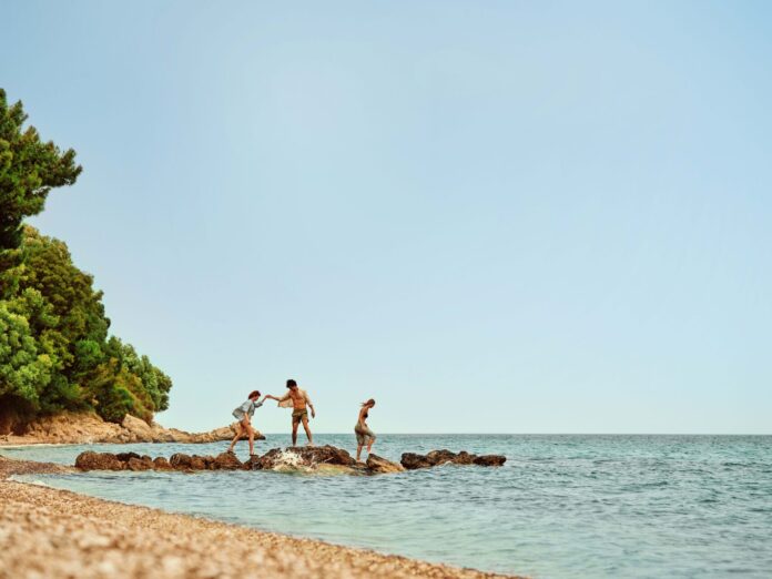 travel_paralia