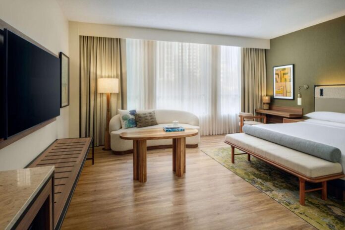 Hyatt- Regency-room