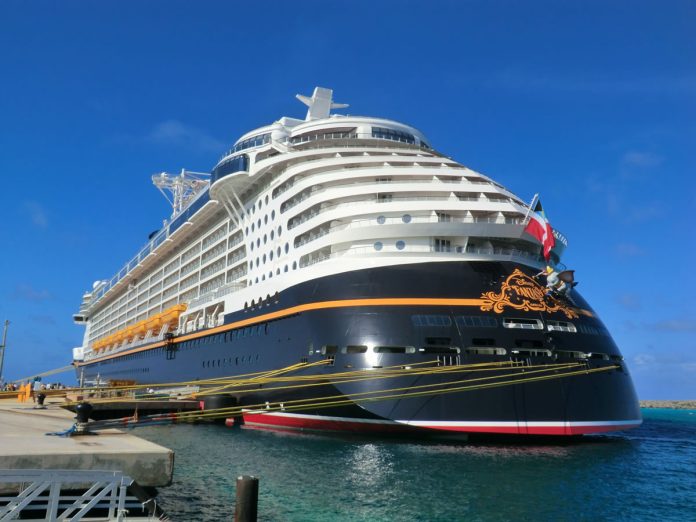 disney-fantasy-696x522