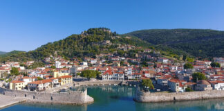 Η Ναύπακτος γιορτάζει την 28η Οκτωβρίου