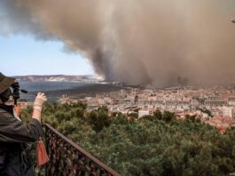 Τι προβλέπει η νέα ταξιδιωτική οδηγία της Βρετανίας για την Ελλάδα