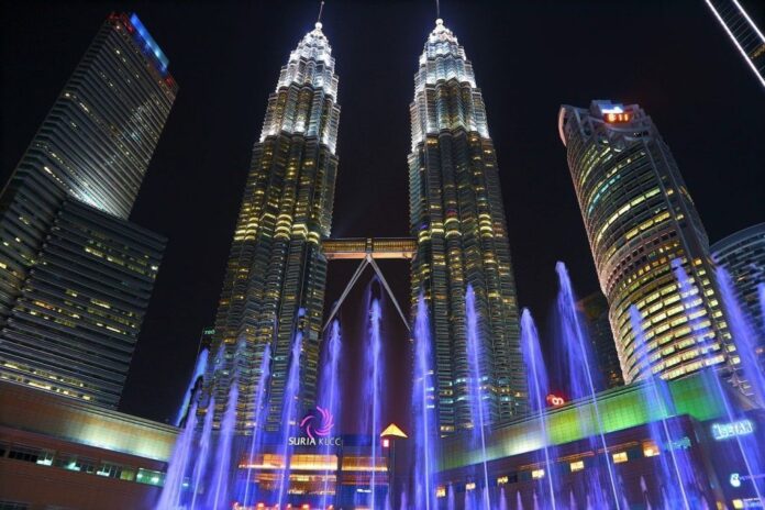 KL-petronas-4623194