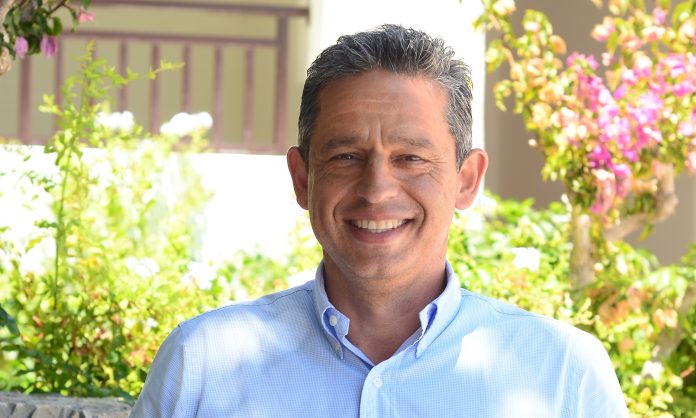 Andreas-Metaxas-696x418