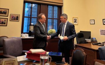 Οι αεροπορικές συνδέσεις στο επίκεντρο συνάντησης Χρίστου Δήμα με τον Καναδό ομόλογο του