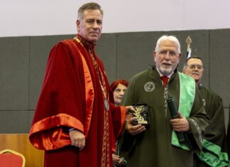 Επίτιμος Διδάκτορας του Τμήματος Βιοϊατρικών Επιστημών του Διεθνούς Πανεπιστημίου της Ελλάδος o Δρ. Γεώργιος Β. Αποστολόπουλος