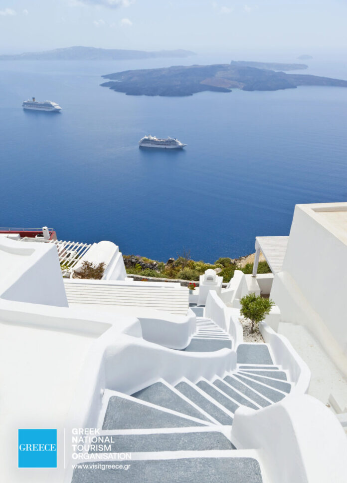 1c. GNTO_Article_Santorini