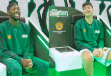 Απολαυστικοί Τζέριαν Γκραντ και Αλέξανδρος Σαμοντούροβ σε μιμήσεις συμπαικτών τους