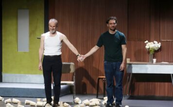 Λαμπερή πρεμιέρα για την παράσταση «Το 5ο Βήμα» στο Θέατρο Μικρό Χόρν με χορηγό τον ΟΠΑΠ