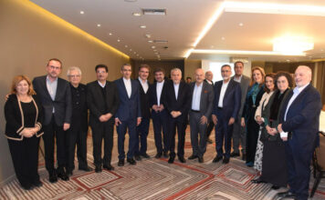 Ενισχύονται οι τουριστικοί δεσμοί Ελλάδας – Ιράν