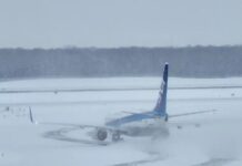 Χιονοθύελλα στις ΗΠΑ προκαλεί ακυρώσεις και καθυστερήσεις σε υπερατλαντικές πτήσεις