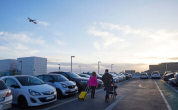 Το Γκάτγουικ αυξάνει την χρέωση σε πάρκινγκ