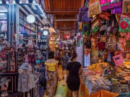 Πού βρίσκονται οι κορυφαίες νυχτερινές αγορές στον κόσμο