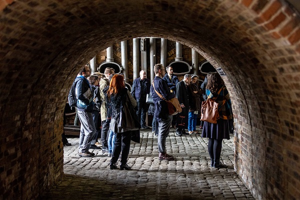 Ksenagiseis enilikon sto IGM