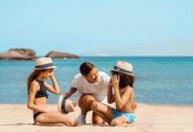 Πώς θα είναι ασφαλείς τα παιδιά σε θάλασσα και πισίνες