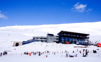 Συνάντηση κορυφής με 11 ολυμπιονίκες και διεθνείς πρωταθλητές σκι στο «Parnassos Alpine Festival»