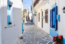 Expedia: Ελληνικό νησί στους ταχύτερα αναπτυσσόμενους διεθνείς προορισμούς
