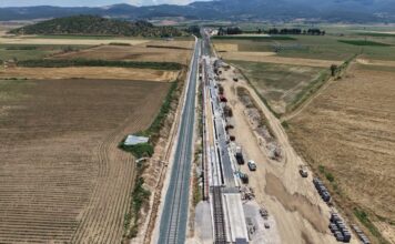 Παραδίδεται σε κυκλοφορία το πρώτο ενισχυμένο τμήμα της γραμμής Αθήνα-Θεσσαλονίκη