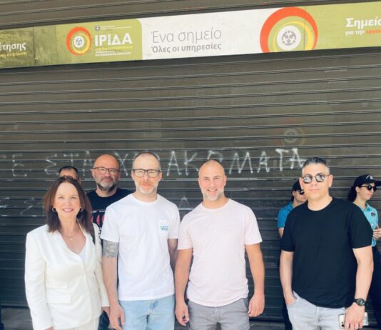Βολές ΣΥΡΙΖΑ για τις συνθήκες εργασίας στον τουρισμό
